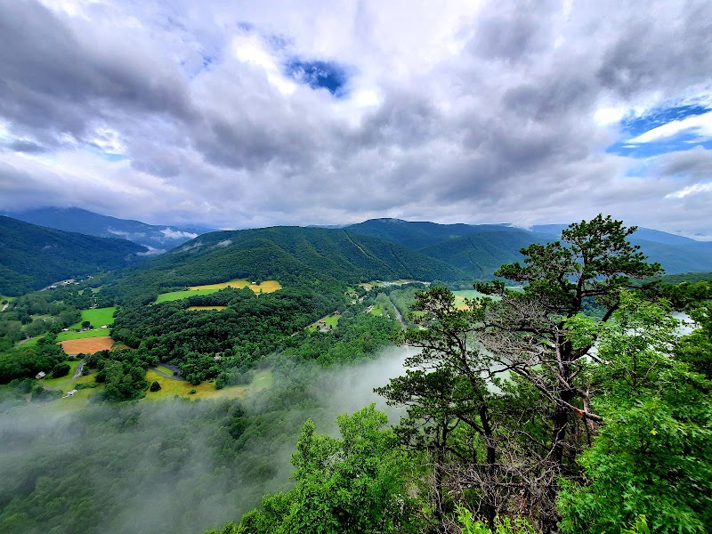 Seneca Rocks Trail