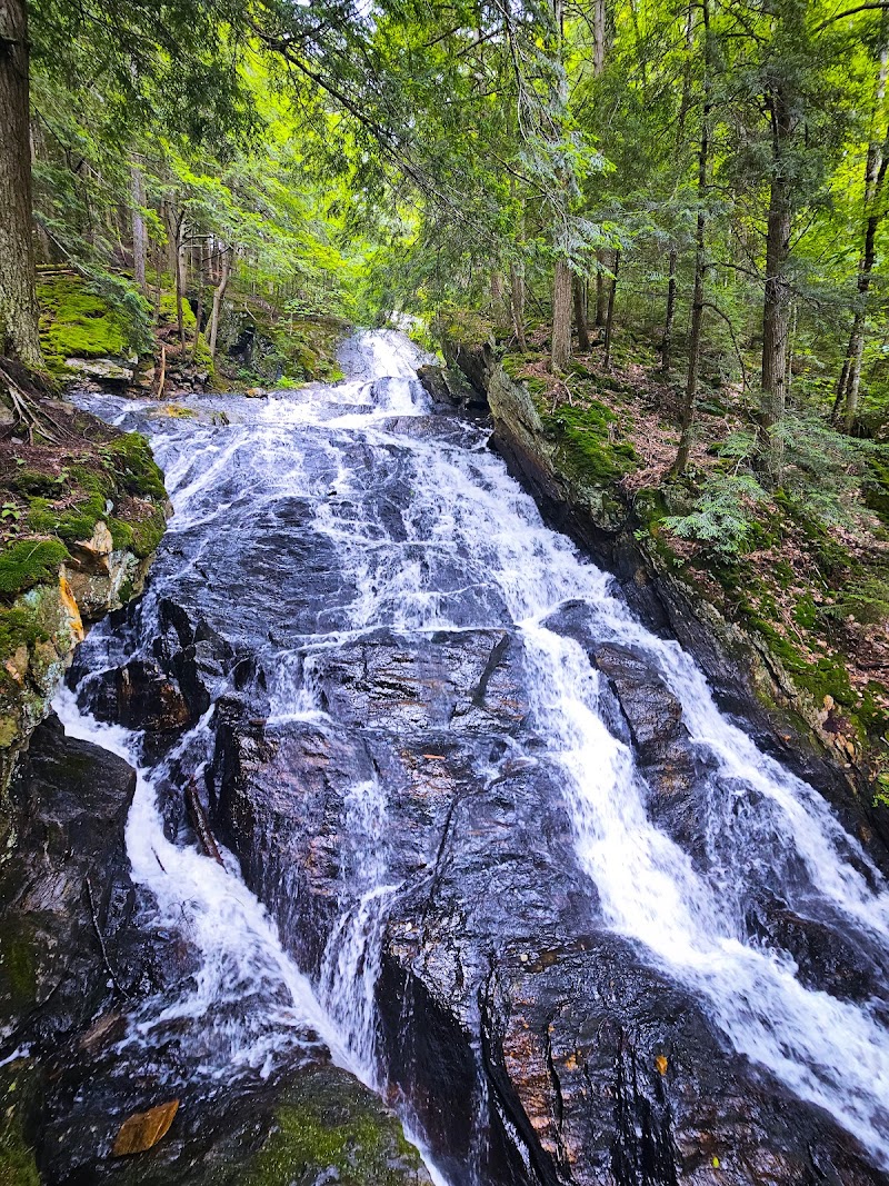 Appalachian Trail: Quechee / Thundering Brook Falls
