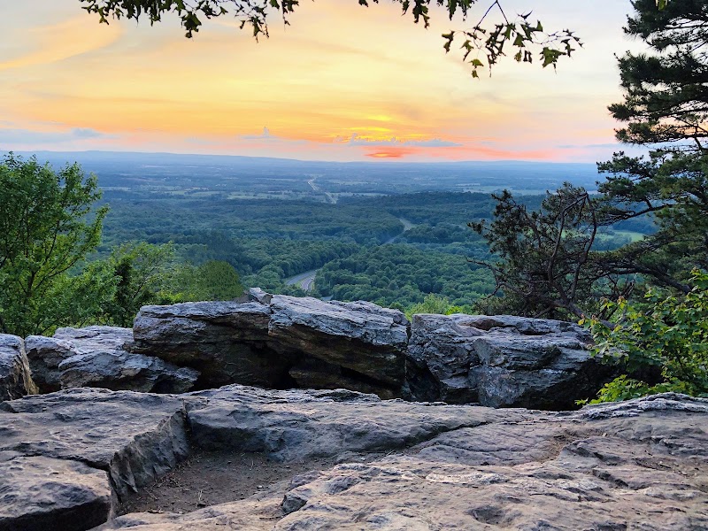 Appalachian Trail: Bear Den Mountain