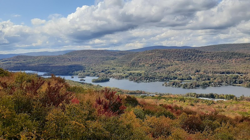 Appalachian Trail: The Cobbles via Cheshire